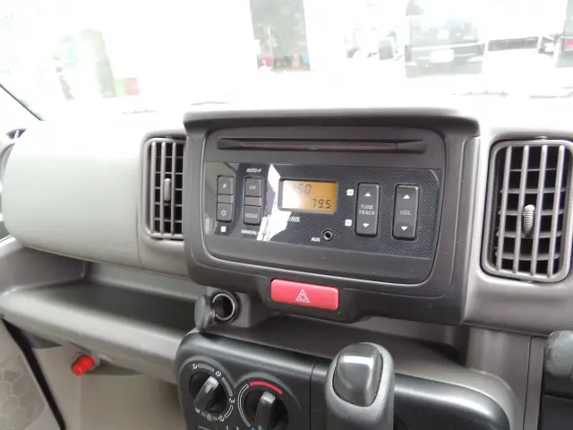 スズキ エブリイ HBD-DA17V(2WD)の写真41