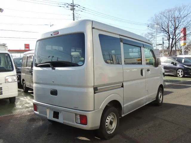 スズキ エブリイ HBD-DA17V(2WD)の写真5