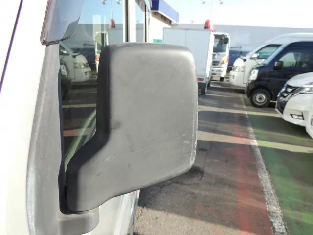 スズキ エブリイ HBD-DA17V(2WD)の写真8