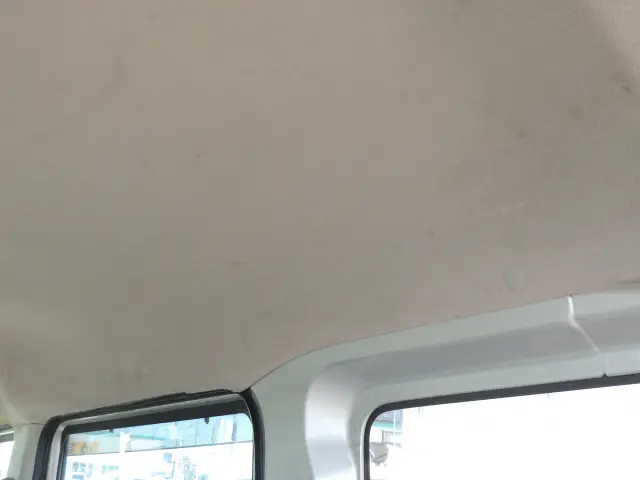 スズキ エブリイ HBD-DA17V(2WD)の写真38