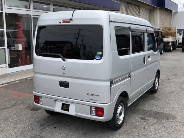 スズキ エブリイ HBD-DA17V(2WD)の写真7