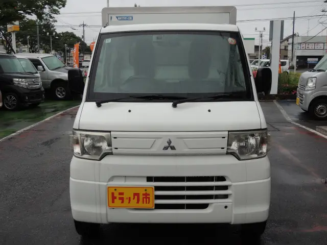 三菱 ミニキャブトラック GBD-U61T(2WD)の写真2