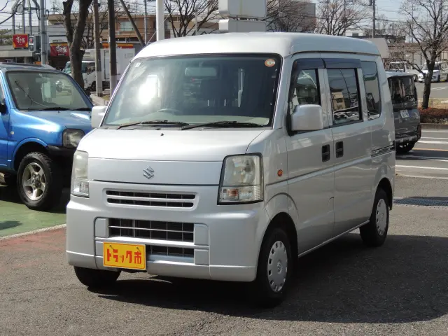 スズキ エブリイ EBD-DA64V(2WD)の写真1