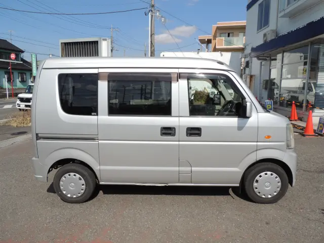 スズキ エブリイ EBD-DA64V(2WD)の写真5
