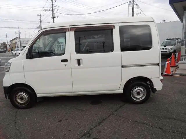 ★車検整備付のお車は「車検2年分の金額込みの総額費用」となっております!|トヨタ ピクシスバン EBD-S321Mの写真14