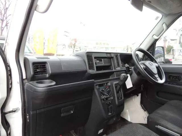 ★車検整備付のお車は「車検2年分の金額込みの総額費用」となっております!|トヨタ ピクシスバン EBD-S321Mの写真24