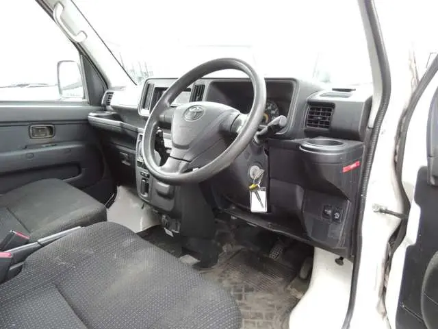 ★車検整備付のお車は「車検2年分の金額込みの総額費用」となっております!|トヨタ ピクシスバン EBD-S321Mの写真36