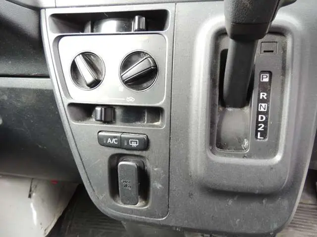 ★車検整備付のお車は「車検2年分の金額込みの総額費用」となっております!|トヨタ ピクシスバン EBD-S321Mの写真40