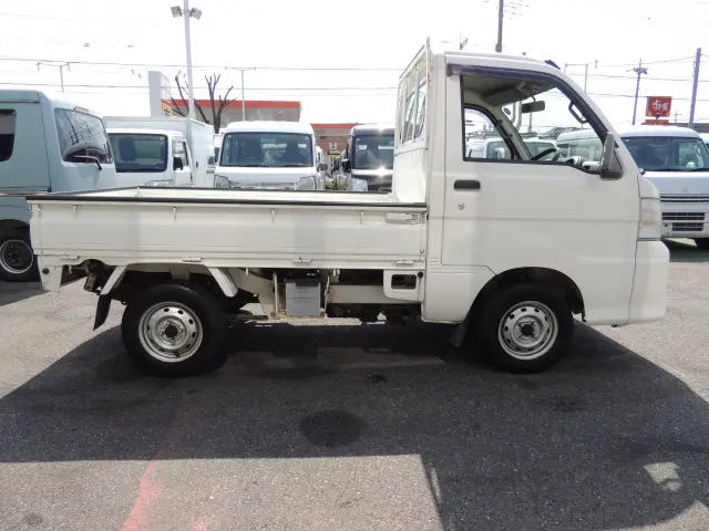 ダイハツ ハイゼットトラック LE-S200P(2WD)の写真11