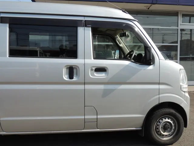 スズキ エブリイ HBD-DA17V(2WD)の写真6