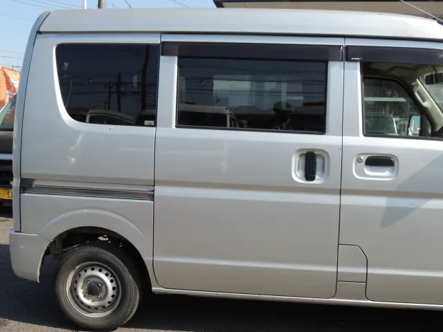 スズキ エブリイ HBD-DA17V(2WD)の写真7