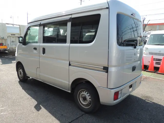 スズキ エブリイ HBD-DA17V(2WD)の写真12