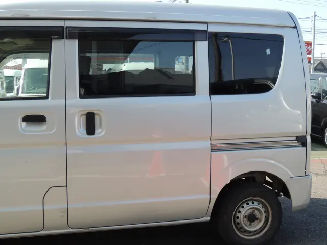 スズキ エブリイ HBD-DA17V(2WD)の写真14