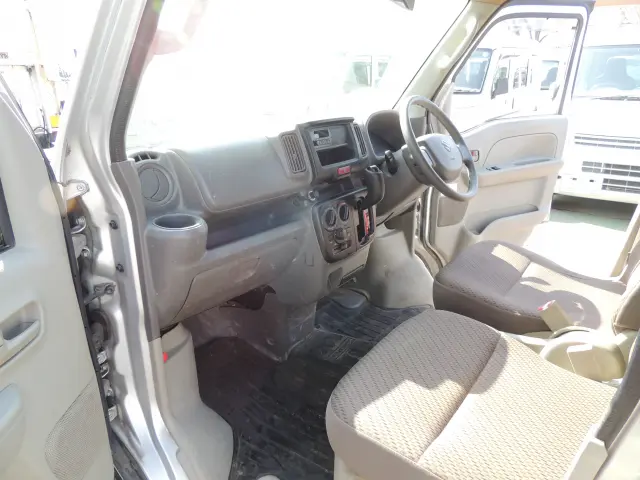 スズキ エブリイ HBD-DA17V(2WD)の写真35