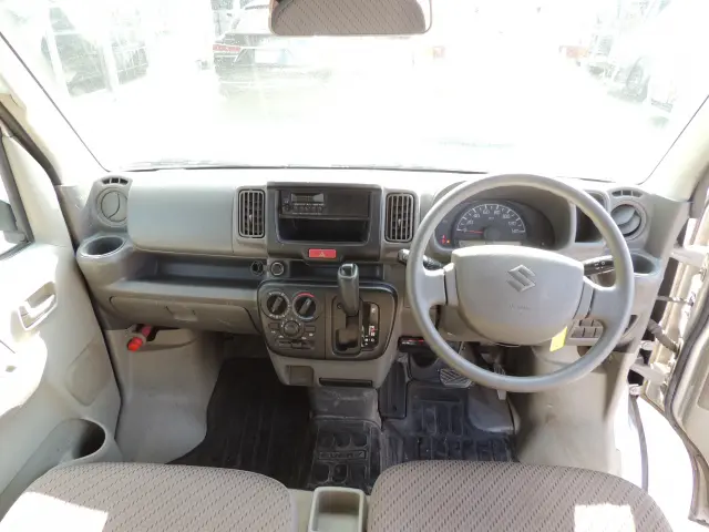 スズキ エブリイ HBD-DA17V(2WD)の写真38
