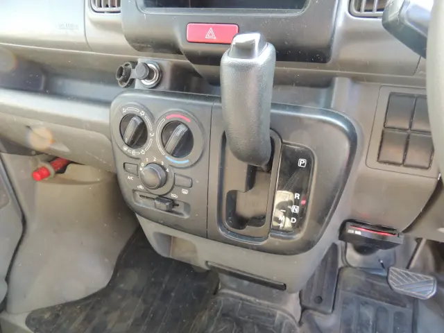 スズキ エブリイ HBD-DA17V(2WD)の写真45