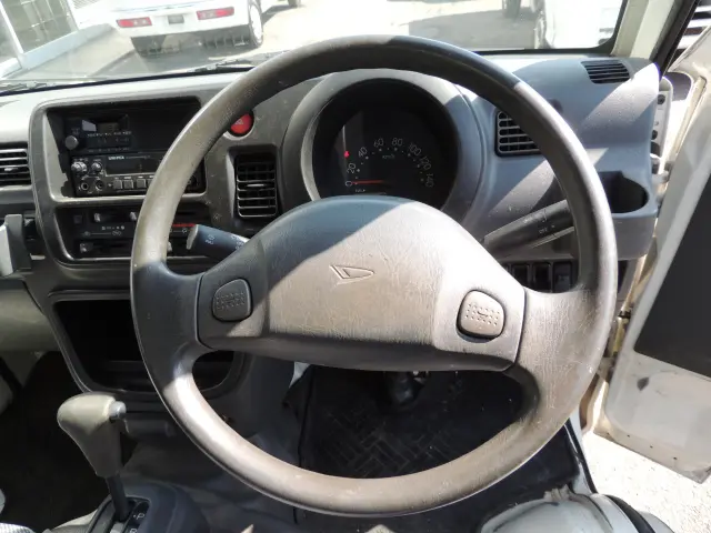 ダイハツ ハイゼットトラック LE-S200P(2WD)の写真25