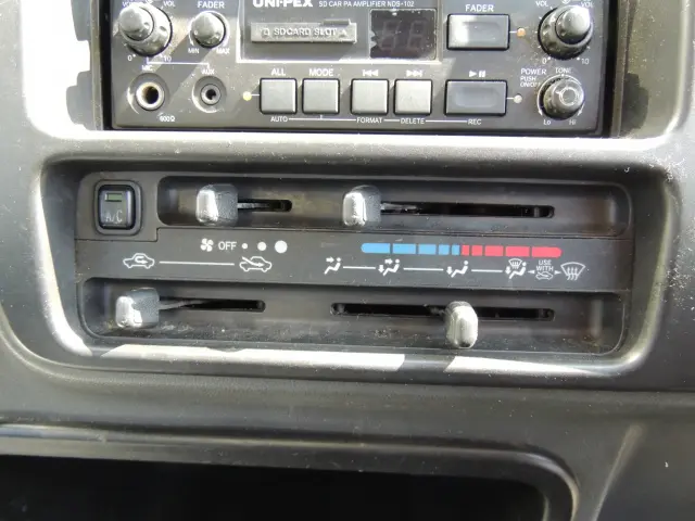 ダイハツ ハイゼットトラック LE-S200P(2WD)の写真33