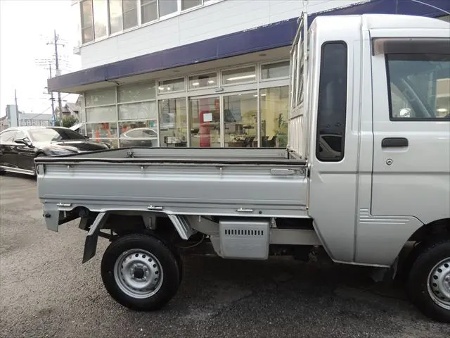ダイハツ ハイゼットトラック LE-S200P(2WD)の写真11