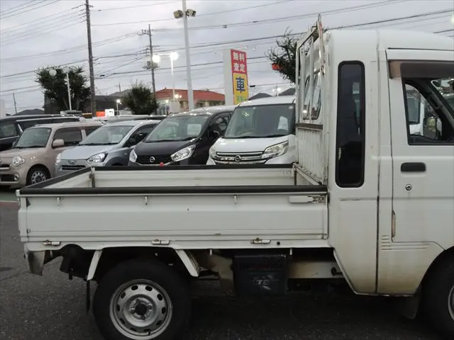 ダイハツ ハイゼットトラック LE-S210P(4WD)の写真5