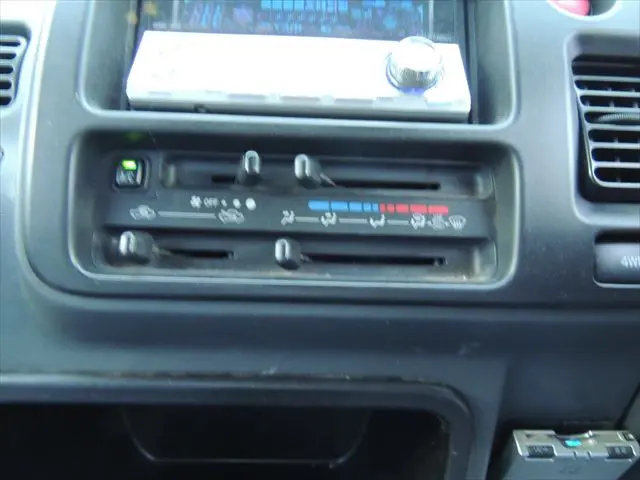 ダイハツ ハイゼットトラック LE-S210P(4WD)の写真40