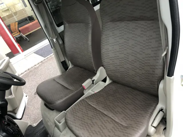 スズキ エブリイ HBD-DA17V(2WD)の写真29
