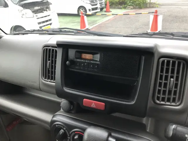 スズキ エブリイ HBD-DA17V(2WD)の写真38