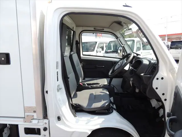 日産 クリッパートラック EBD-DR16T(2WD)の写真33