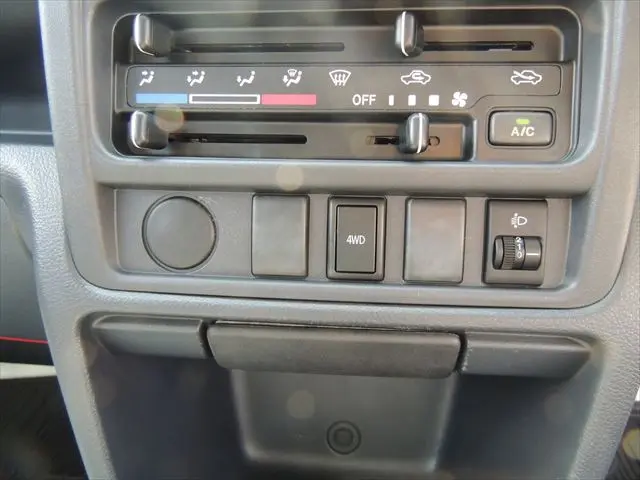 日産 クリッパートラック EBD-DR16T(2WD)の写真40