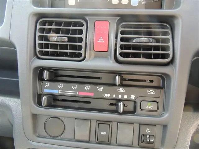 日産 クリッパートラック EBD-DR16T(2WD)の写真41
