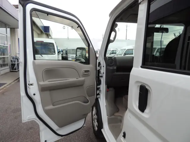 日産 クリッパーバン HBD-DR17V(2WD)の写真40