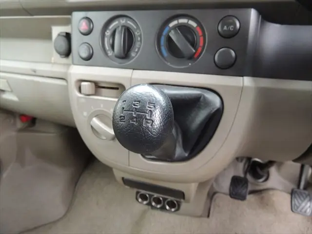 スズキ エブリイ EBD-DA64V(2WD)の写真31