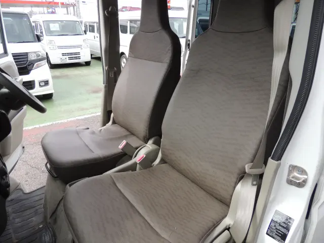 日産 クリッパーバン HBD-DR17V(2WD)の写真35