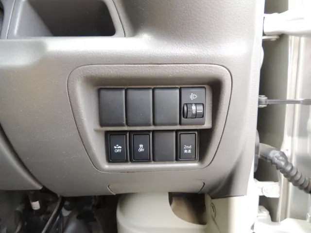 日産 クリッパーバン HBD-DR17V(2WD)の写真38