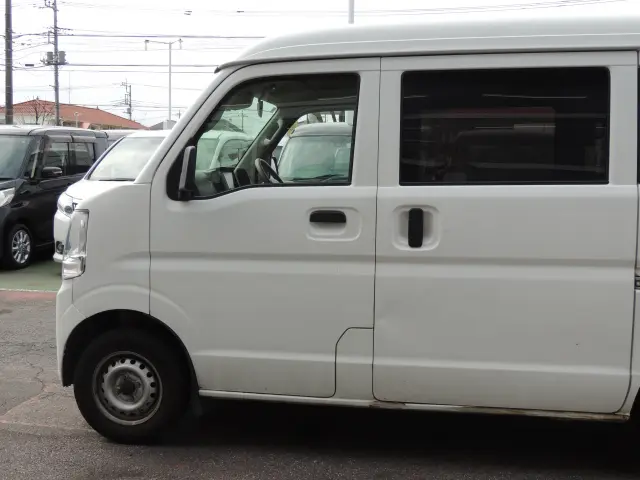 日産 クリッパーバン HBD-DR17V(2WD)の写真15