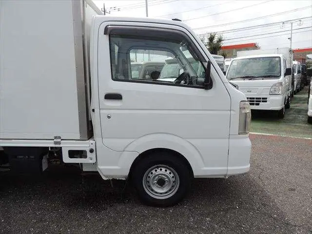 スズキ キャリイ EBD-DA16T(4WD)の写真10