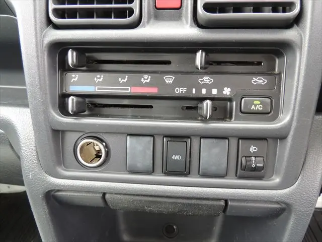 スズキ キャリイ EBD-DA16T(4WD)の写真43