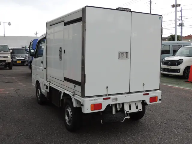 スズキ キャリイ EBD-DA16T(4WD)の写真9