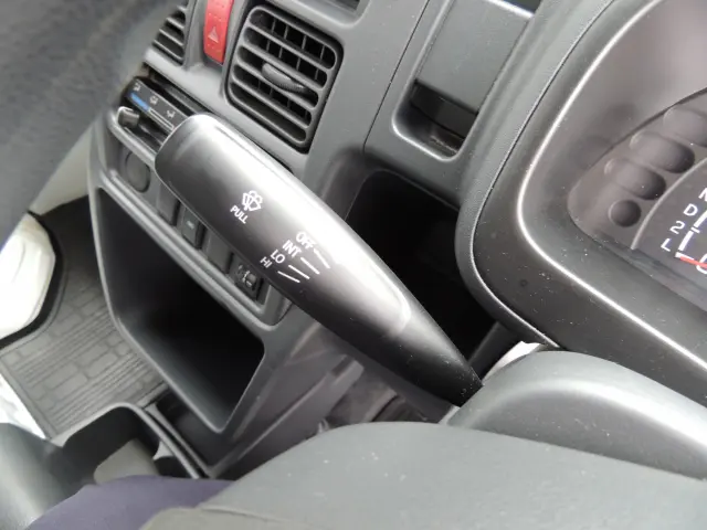 スズキ キャリイ EBD-DA16T(4WD)の写真28