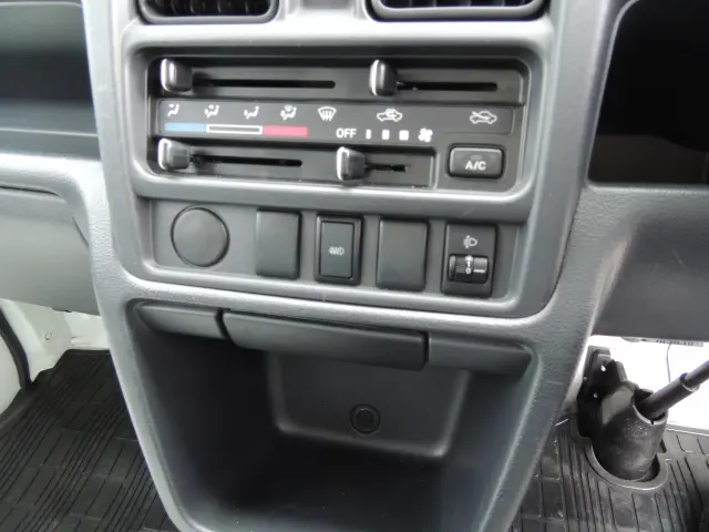 スズキ キャリイ EBD-DA16T(4WD)の写真35