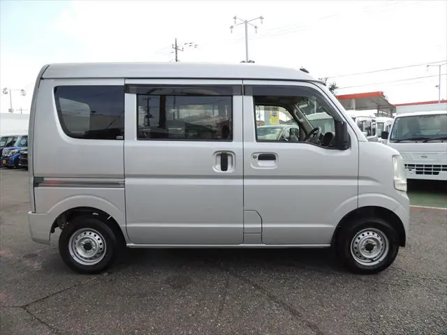 スズキ エブリイ HBD-DA17V(2WD)の写真14