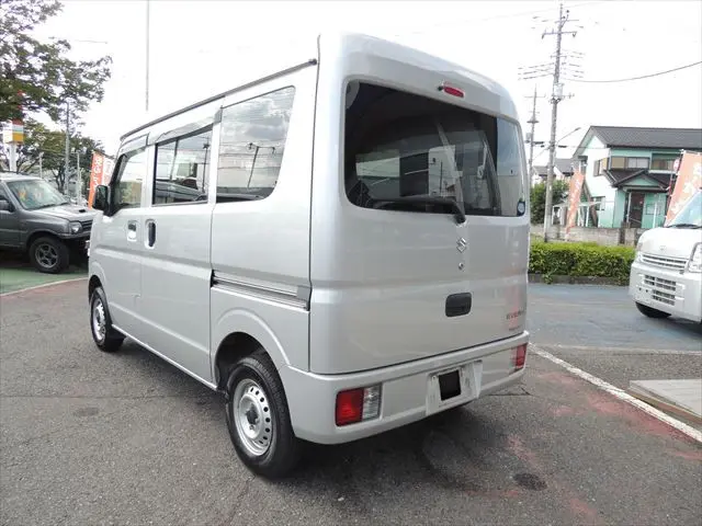 スズキ エブリイ HBD-DA17V(2WD)の写真17