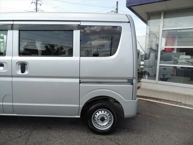 スズキ エブリイ HBD-DA17V(2WD)の写真18
