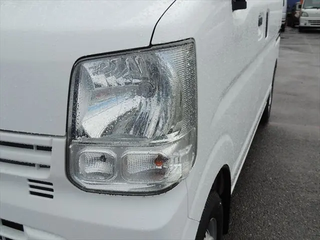 スズキ エブリイ HBD-DA17V(2WD)の写真4