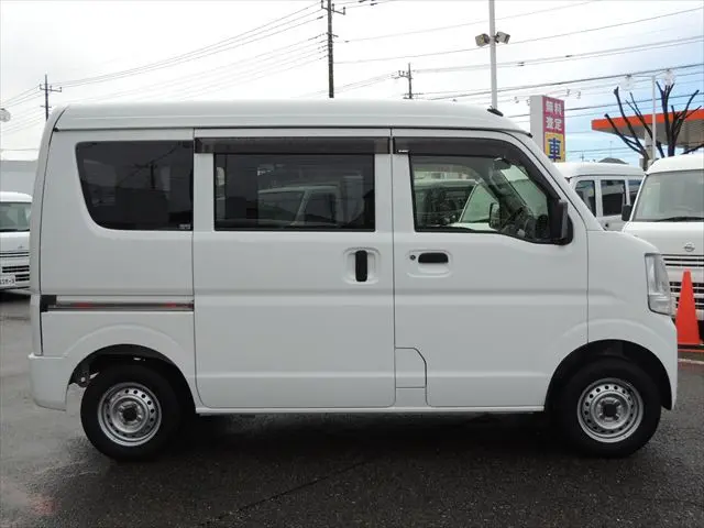 スズキ エブリイ HBD-DA17V(2WD)の写真12