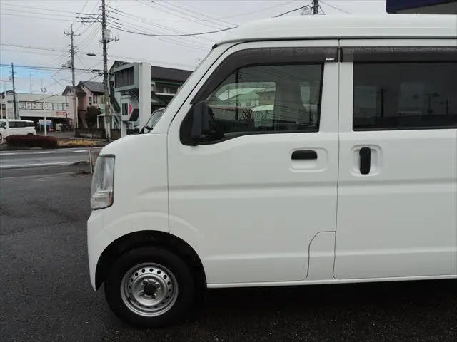 スズキ エブリイ HBD-DA17V(2WD)の写真17