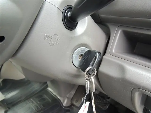 スズキ エブリイ HBD-DA17V(2WD)の写真43