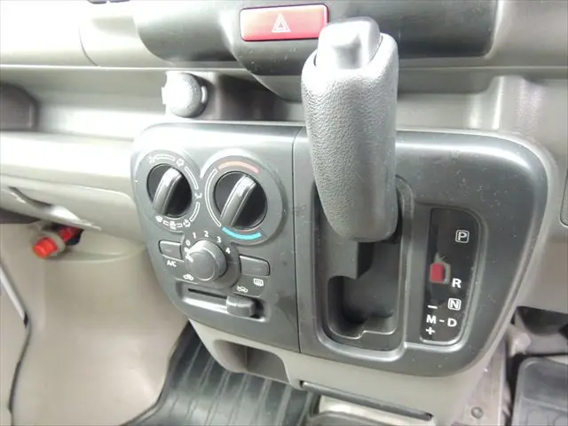 スズキ エブリイ HBD-DA17V(2WD)の写真45