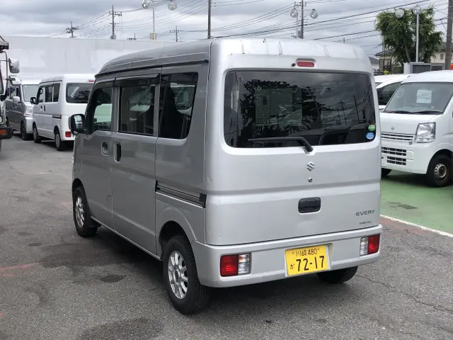 スズキ エブリイ HBD-DA17V(2WD)の写真9