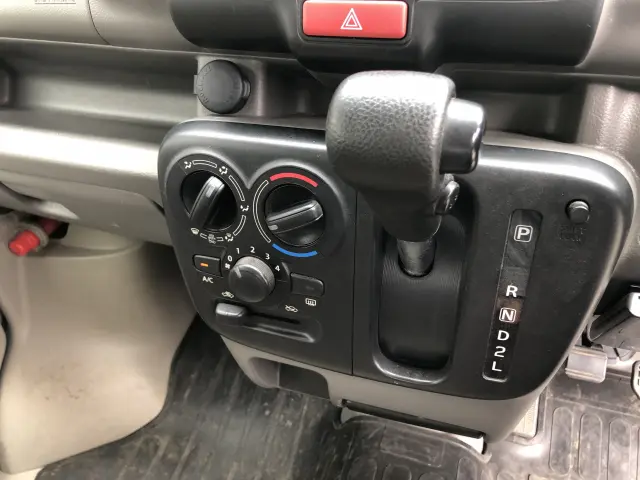 スズキ エブリイ HBD-DA17V(2WD)の写真42